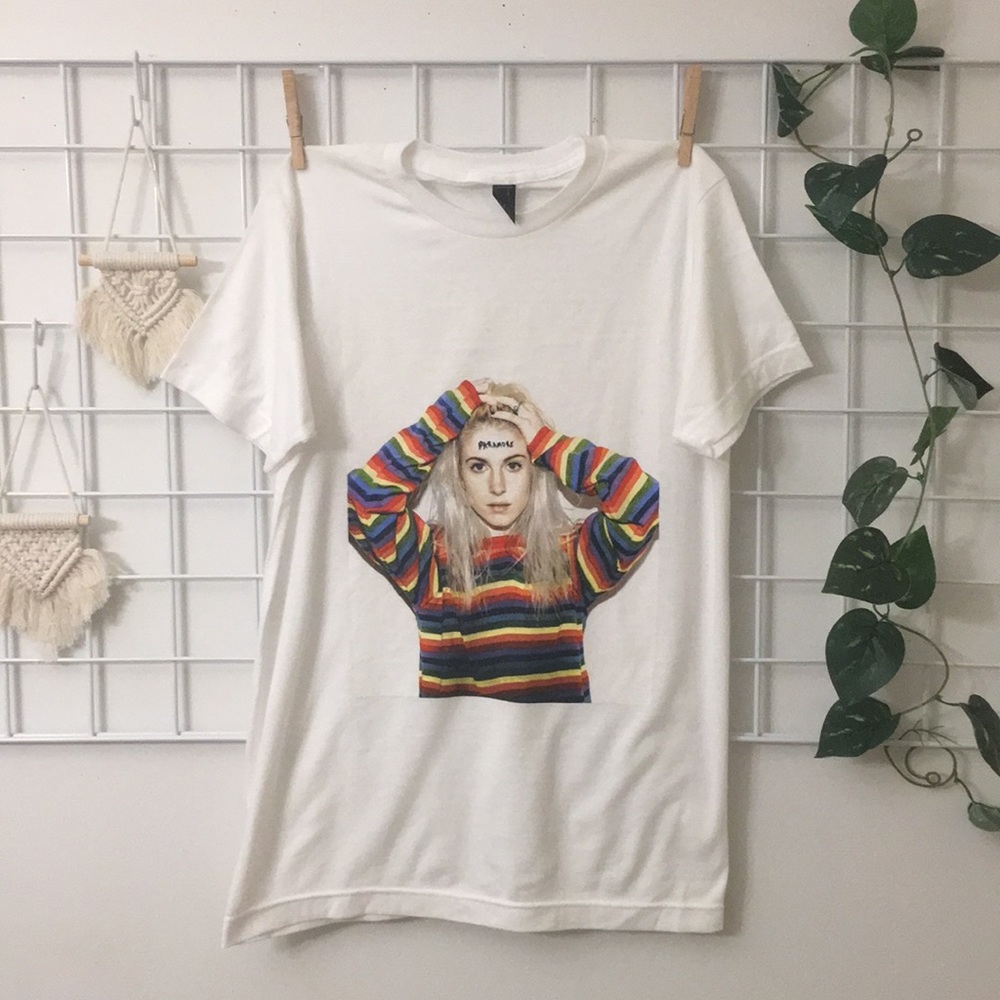 Paramour Graphic Tee
